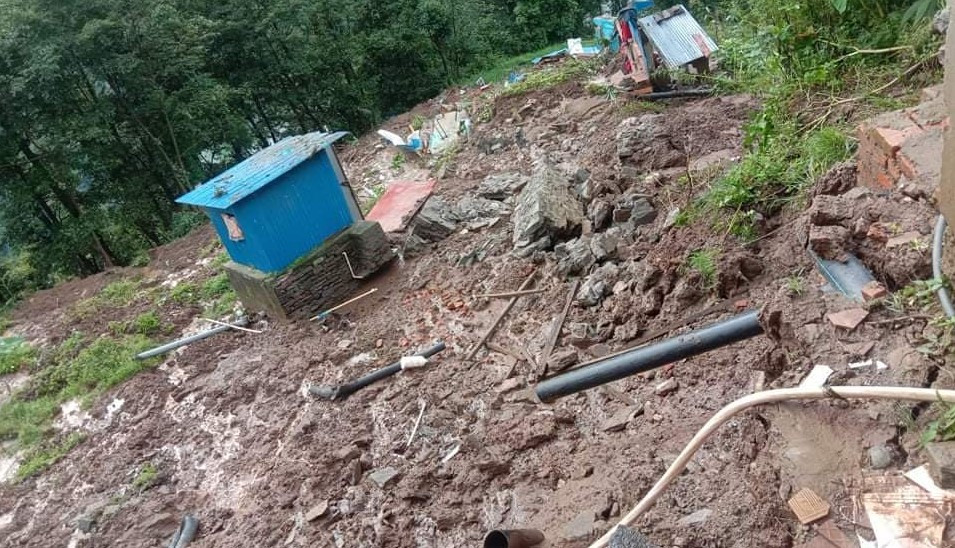 मेलम्ची पहिरो अपडेट : ५ जनाको शव भेटियो, ३ अझै बेपत्ता