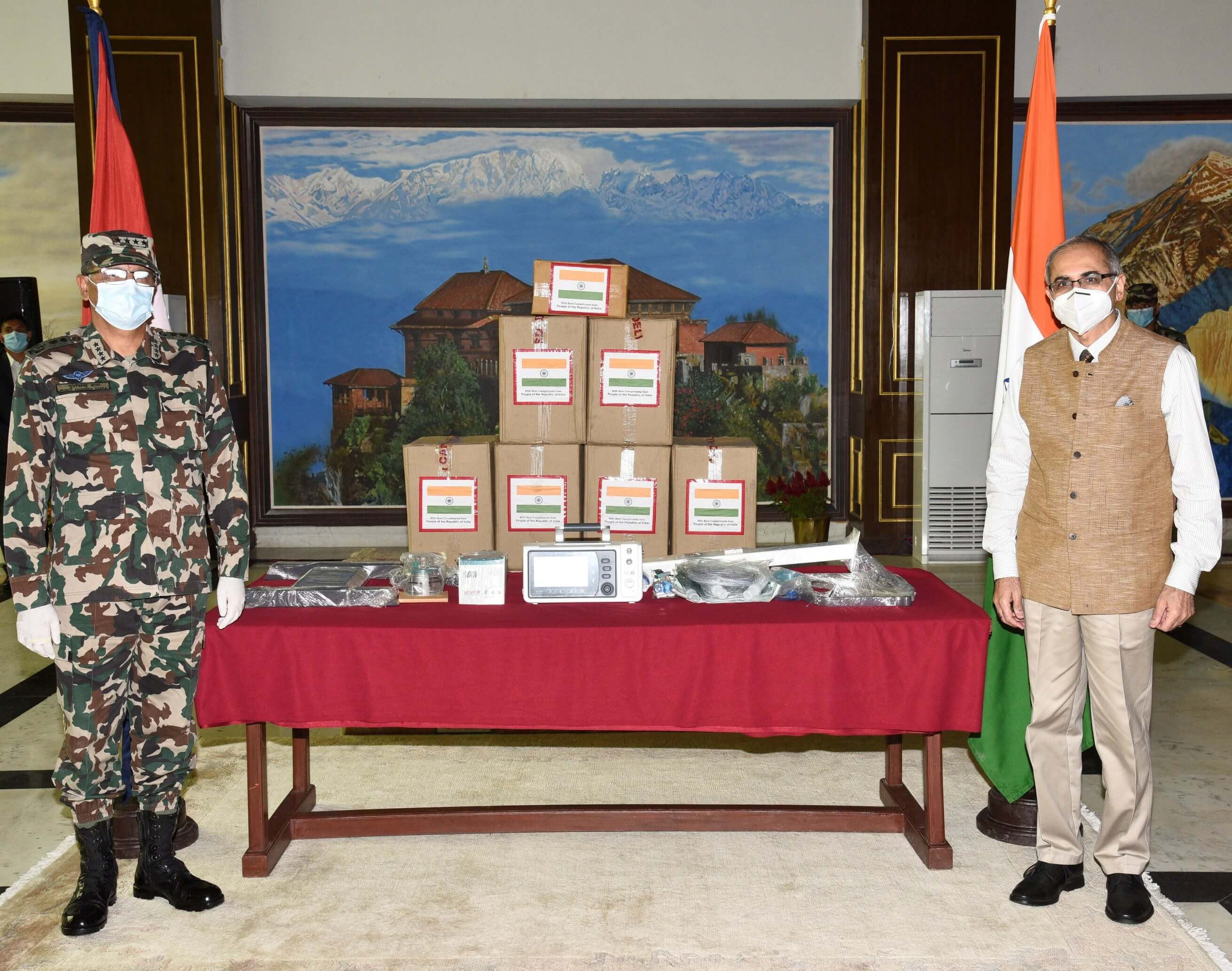 भारतीय दूतावासद्वारा नेपाली सेनालाई १० वटा भेन्टिलेटर सहयोग