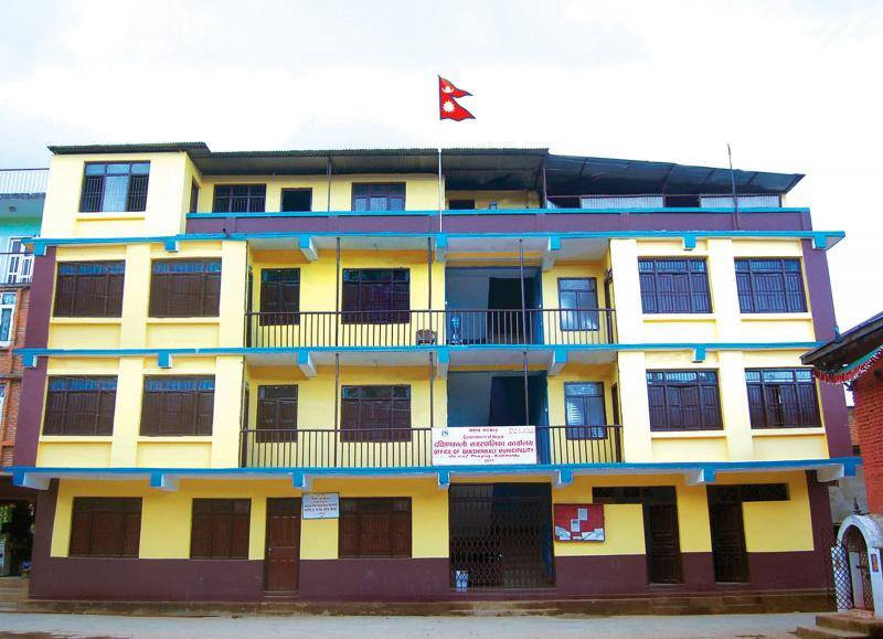 दक्षिणकाली नगरपालिकाले स्वास्थ्यकर्मीलाई भन्यो- सात दिनभित्र कोठा छोड्नू