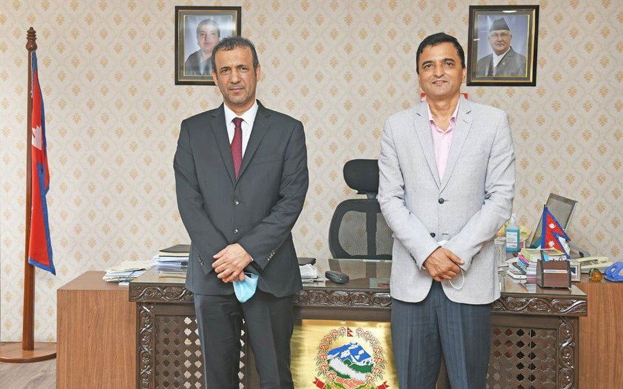 यूएईलाई नेपालको हवाई क्षेत्रमा लगानी गर्न पर्यटनमन्त्रीको आग्रह