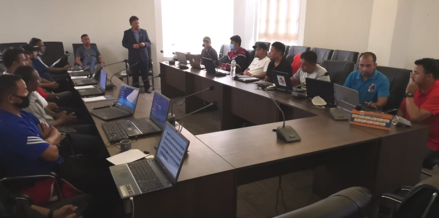 प्रदेश प्रतिनिधिसँग एन्फा अध्यक्षले भने– फुटबलमा प्रविधिको प्रयोग बढाऔं