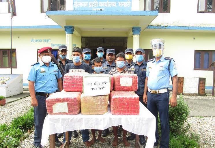 १०४ किलो लागुऔषध गाँजासहित मकवानपुरबाट तीन पक्राउ