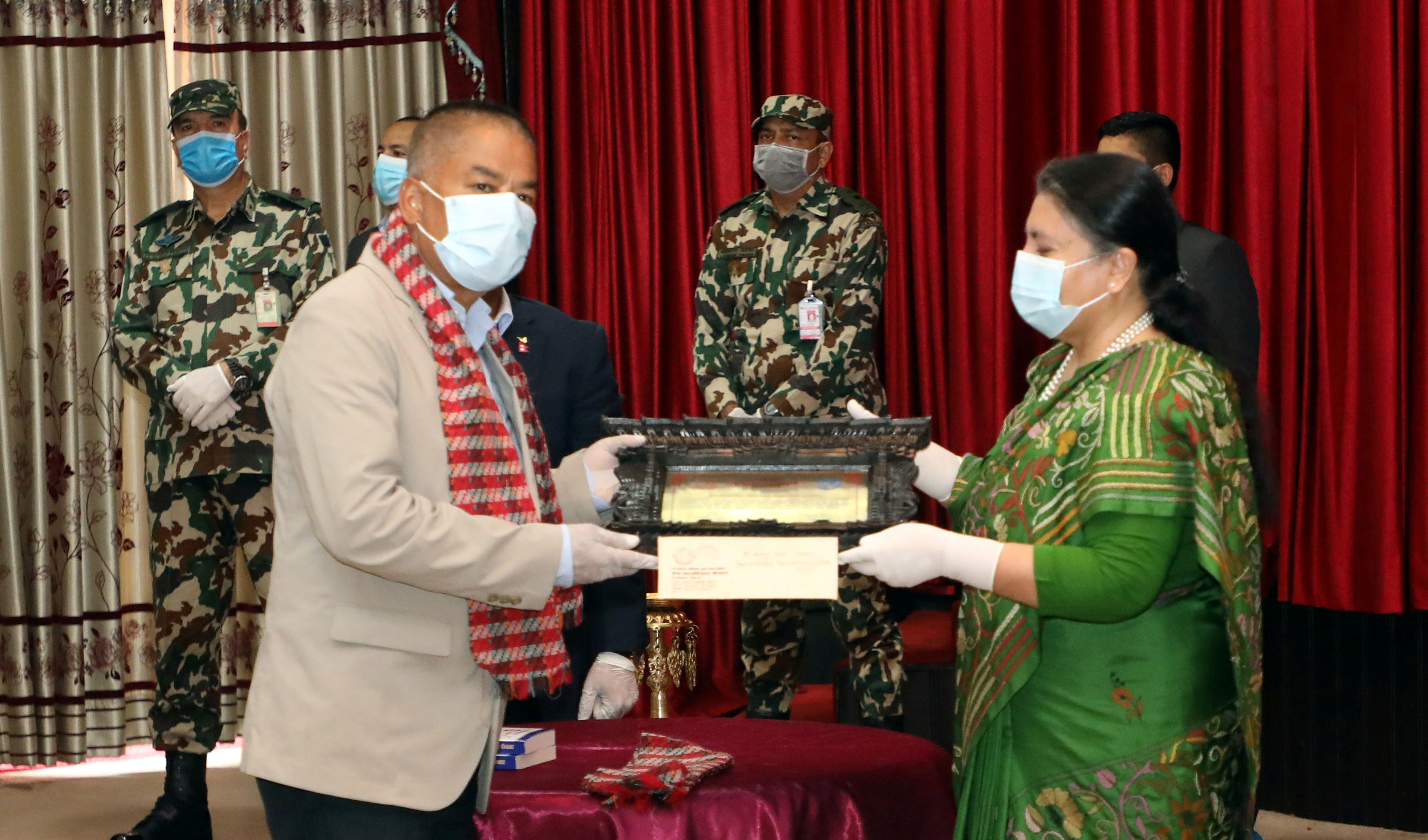 गोपालदास पत्रकारिता पुरस्कार श्रेष्ठलाई