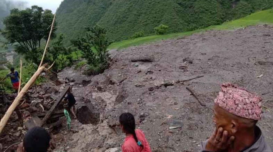 पाल्पामा पहिरो : एकै परिवारका ५ सहित ६ जना बेपत्ता