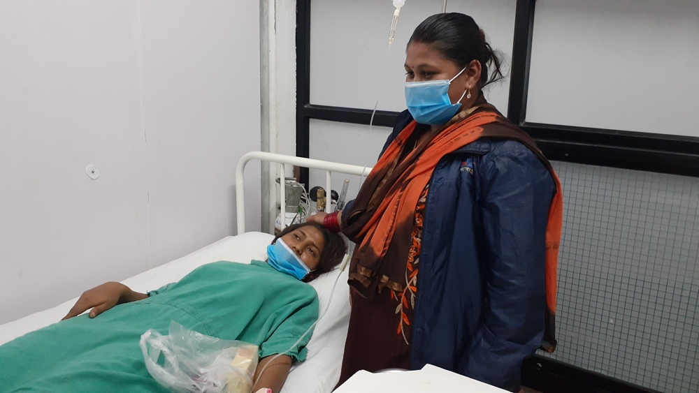 ‘परिवारका सबैलाई पुर्‍यो, मलाई मात्रै ढोकाबाट हुत्याइदियो’ 