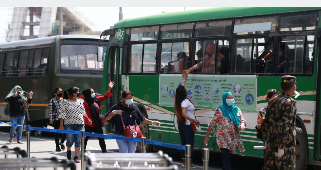 विदेशमा अलपत्र परेका ८० हजार १६ नेपाली स्वदेश फर्किए