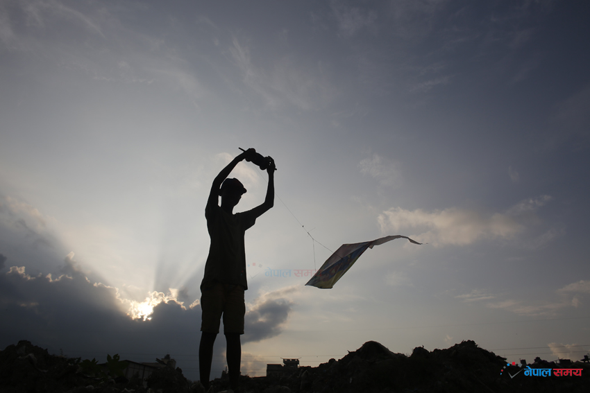 दसैं आयो, चंगा चेट्