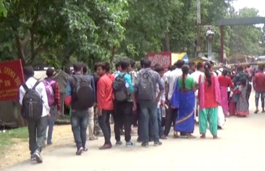 रोकिएन चाडपर्वको मुखमा भारत पस्ने क्रम
