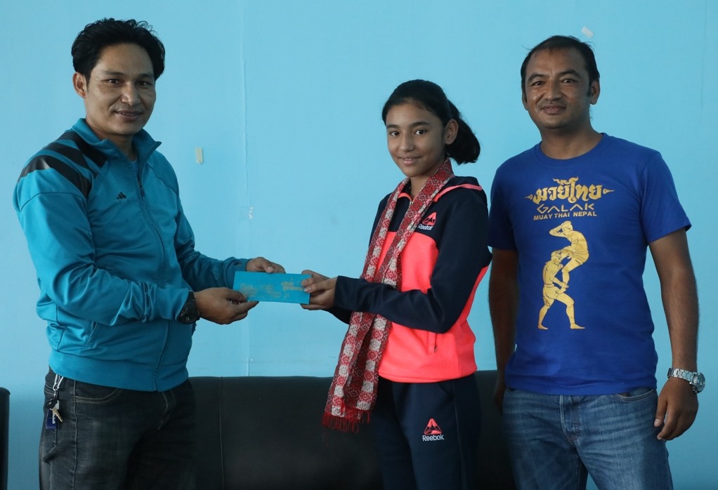 विश्व च्याम्पियन पलिस्था १५ हजार नगदरहित सम्मानित