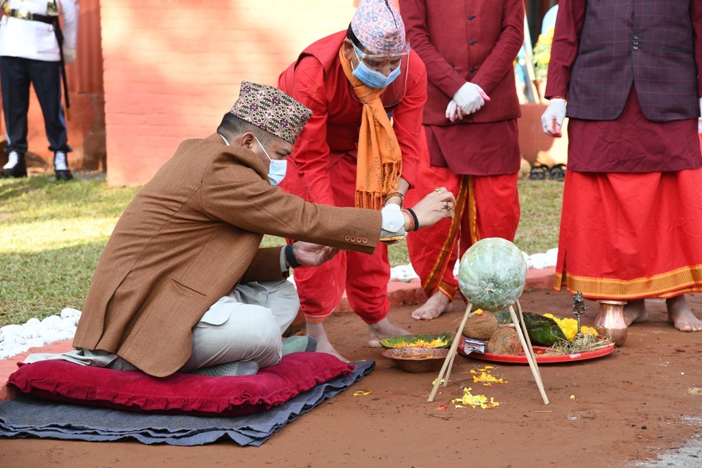प्रहरी प्रधान कार्यालयमा दसैंको मौलो पूजा 
