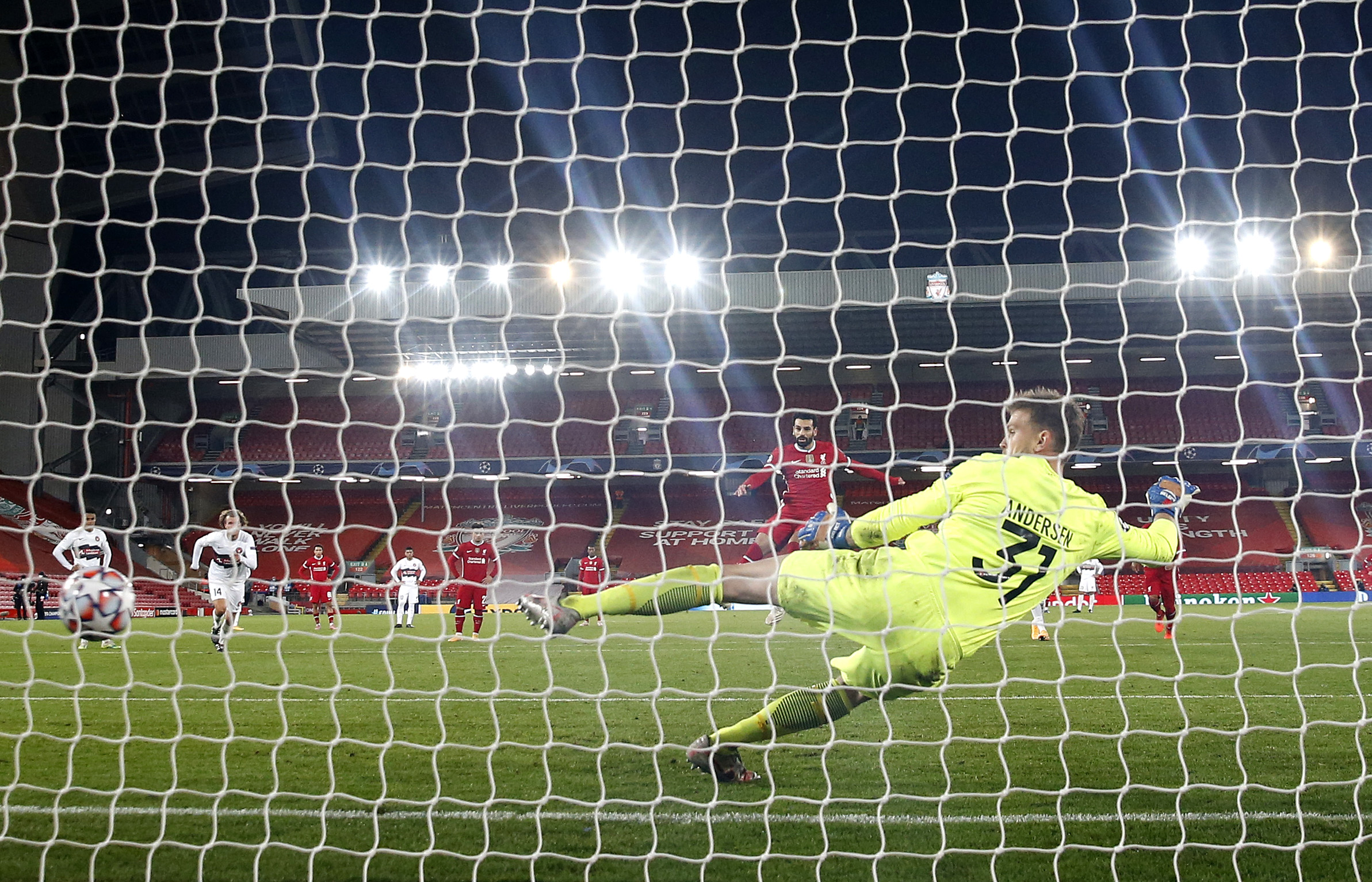 च्याम्पियन्स लिगमा लिभरपुलको जित