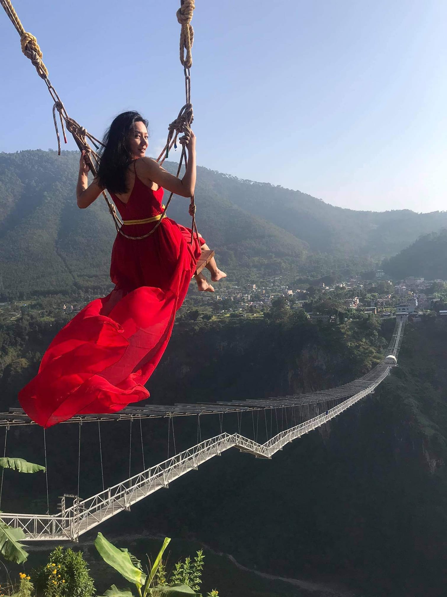 पर्वतको कुश्मामा अग्लो स्विङ र दोस्रो अग्लो बन्जी