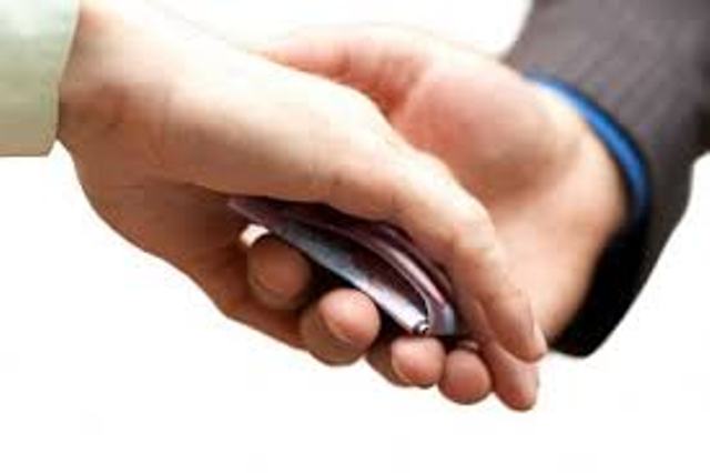 तीन प्रहरी सहित चारजना घुस प्रकरणमा पक्राउ