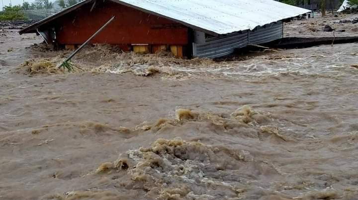 फिलिपिन्समा गोनी आँधीले ९० प्रतिशत संरचना नष्ट