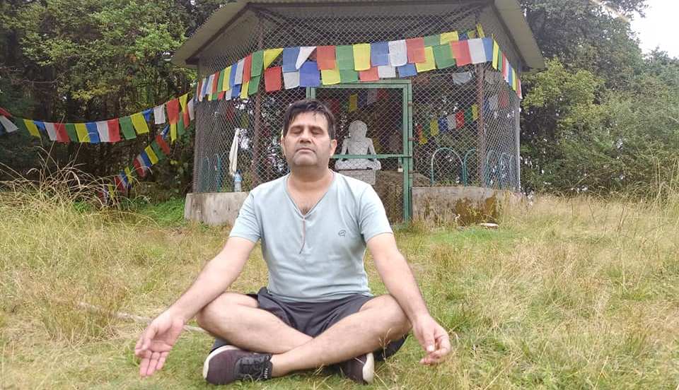 कोरोना संक्रमित मनोज गजुरेलको अवस्था गम्भीर