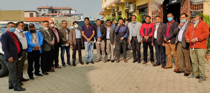 महासंघ निर्वाचन : ३० भन्दा बढी जिल्ला नगर अध्यक्षको ढकाललाई साथ 