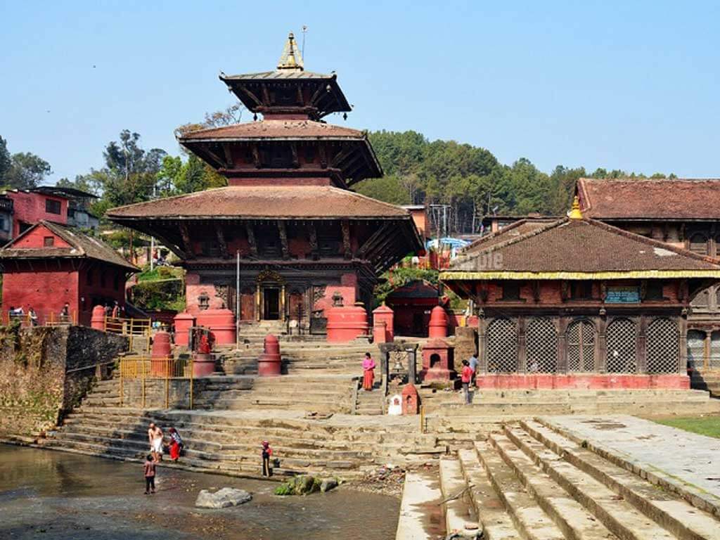 गोकर्णेश्वर मन्दिरको छानामा सुनको लेपन गर्ने काम तीन वर्षदेखि अलपत्र