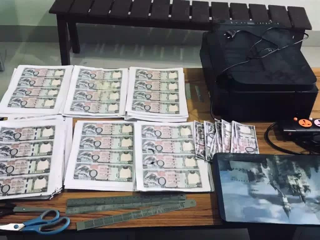 नक्कली नोट छाप्ने प्रिन्टरसहित तीन जना पक्राउ 