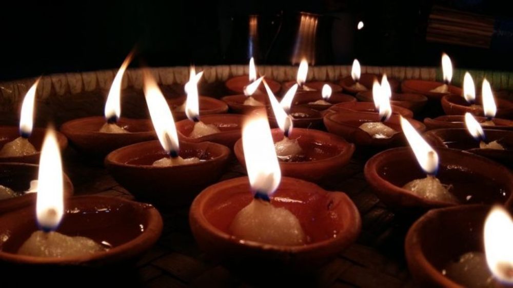 लक्ष्मी पूजा गर्दा ५ जिल्लामा आगलागी, कहाँ कति क्षति? 