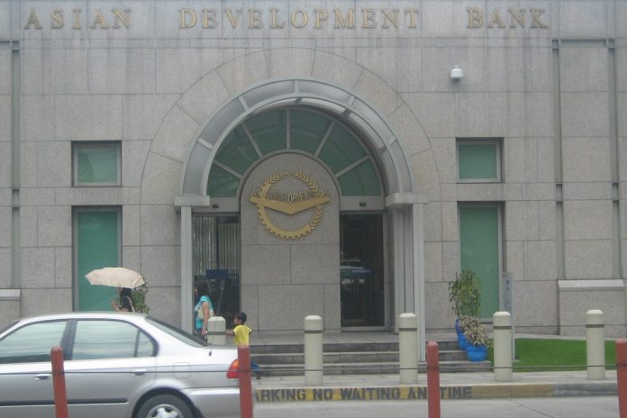 कोरोना खोपमा सहज पहुँचका लागि एडीबीद्वारा विकासशील देशलाई २.०३ करोड डलर सहयोग