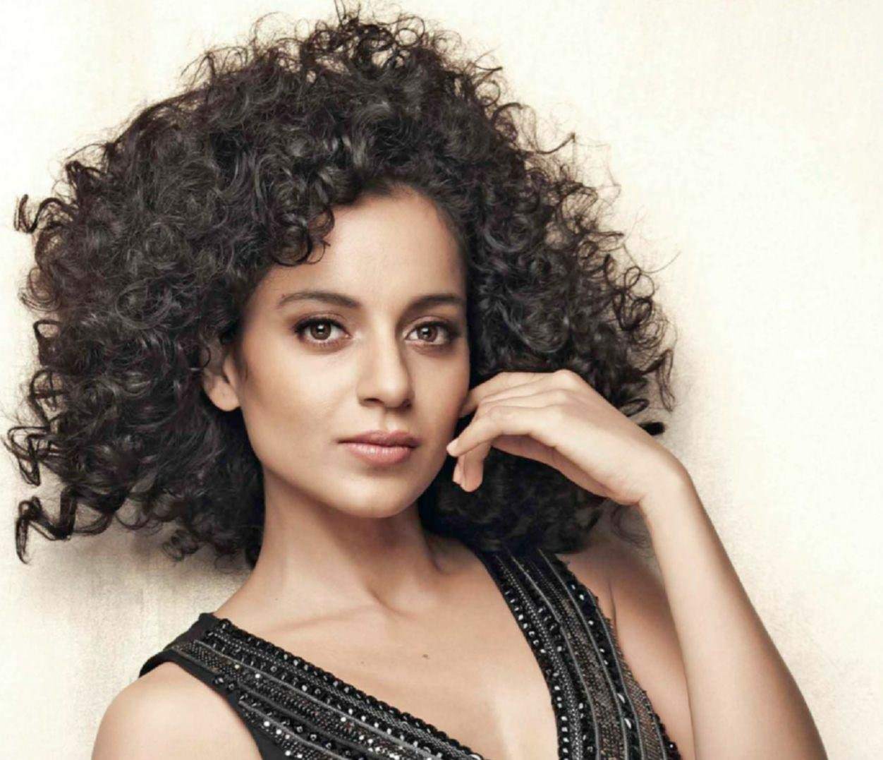 कंगनालाई पक्राउ नगर्न मुम्बई हाइकोर्टको आदेश