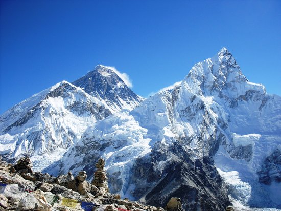 महिला डाक्टरको प्रतिनिधित्व गर्दै डा. भुसालले सगरमाथा आरोहण गर्ने
