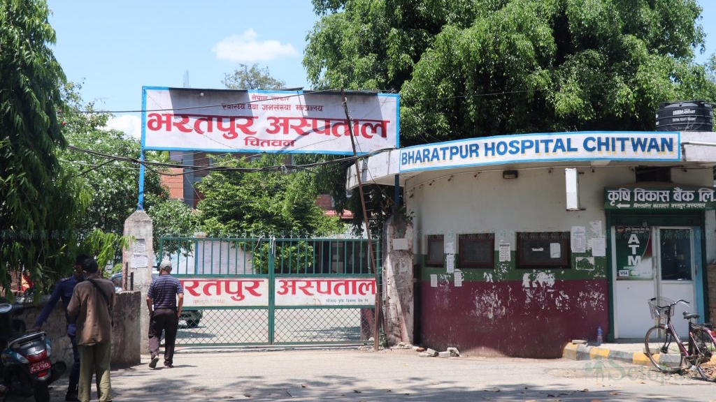 भरतपुर अस्पतालमा ४५ मिनेटको अन्तरमा २ कोरोना संक्रमितको मृत्यु