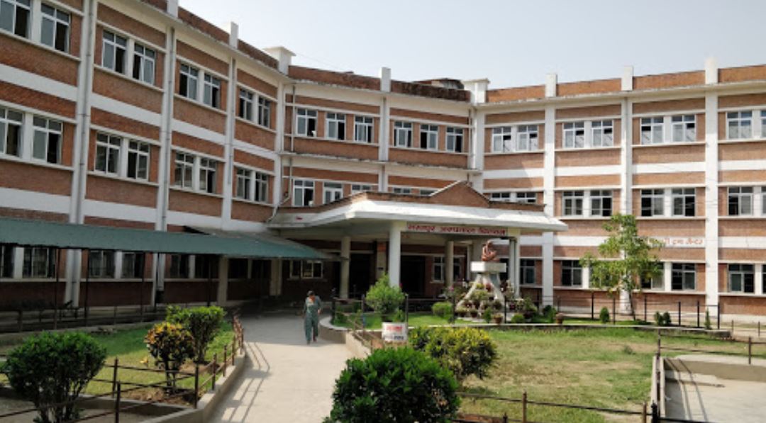 भरतपुर अस्पताल : बाँडेरै सकियो जग्गा, संरचना बनाउने ठाउँ छैन