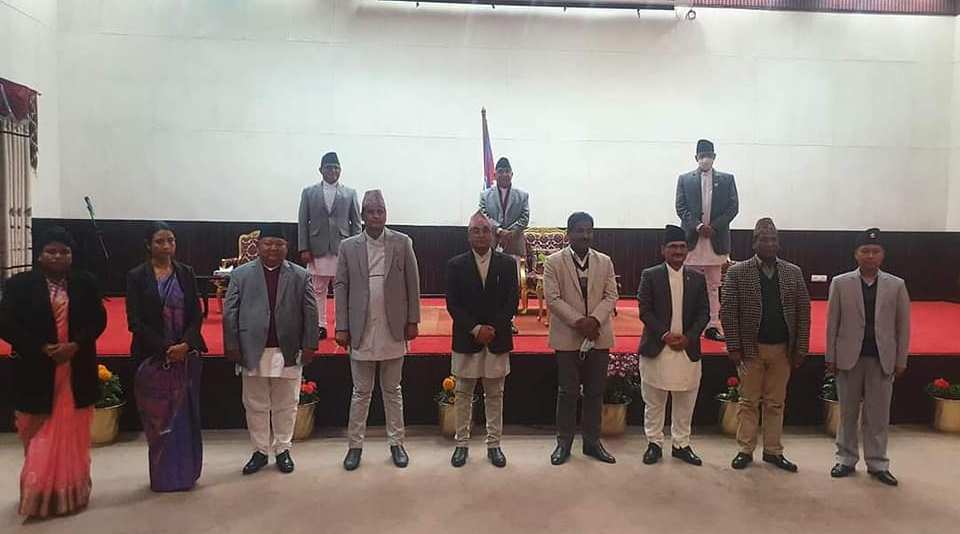 सात मन्त्री र दुई राज्यमन्त्री थपिए