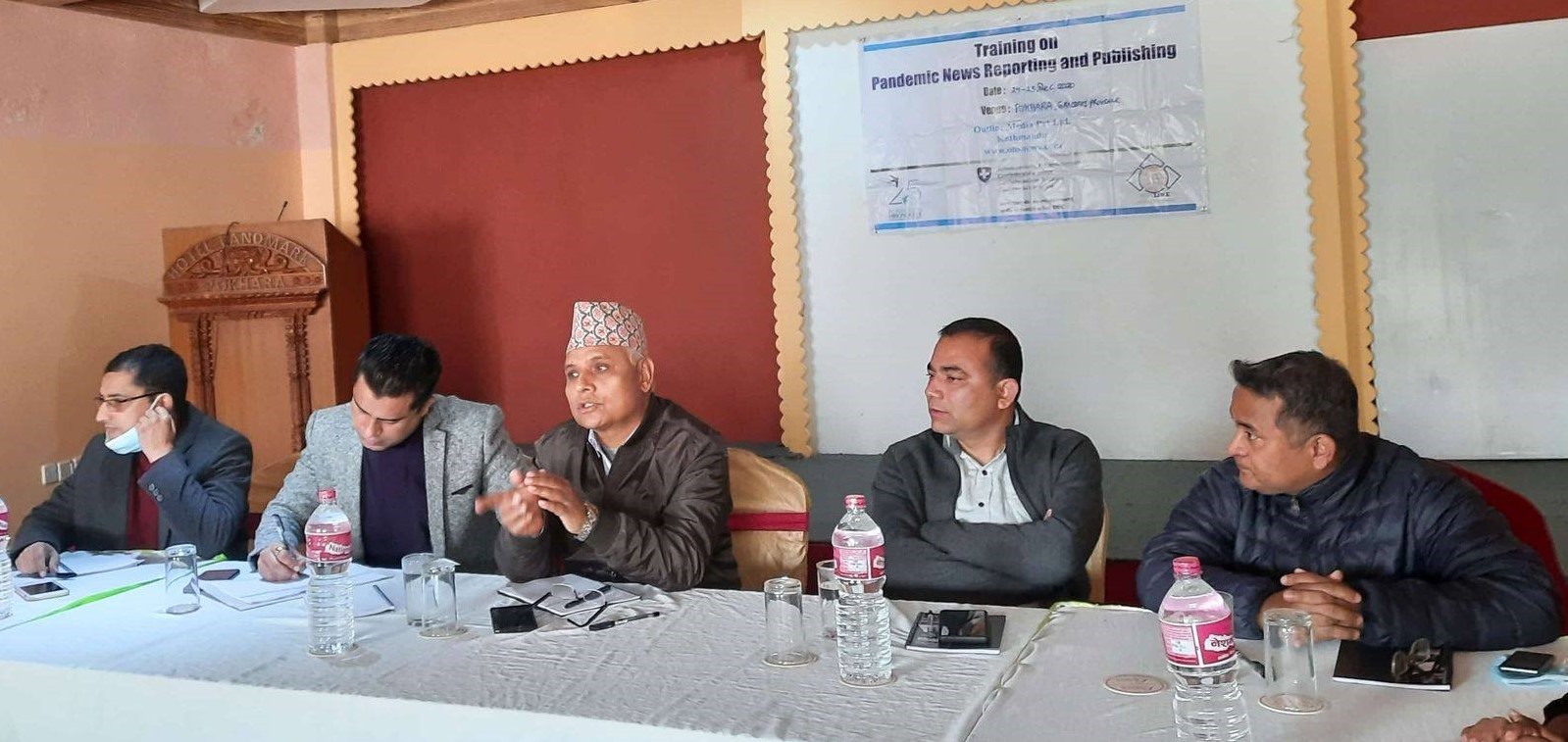 पत्रकारको कोरोना अनुभव : संक्रमणसँगै जागिर गुमाउँदाको पीडा
