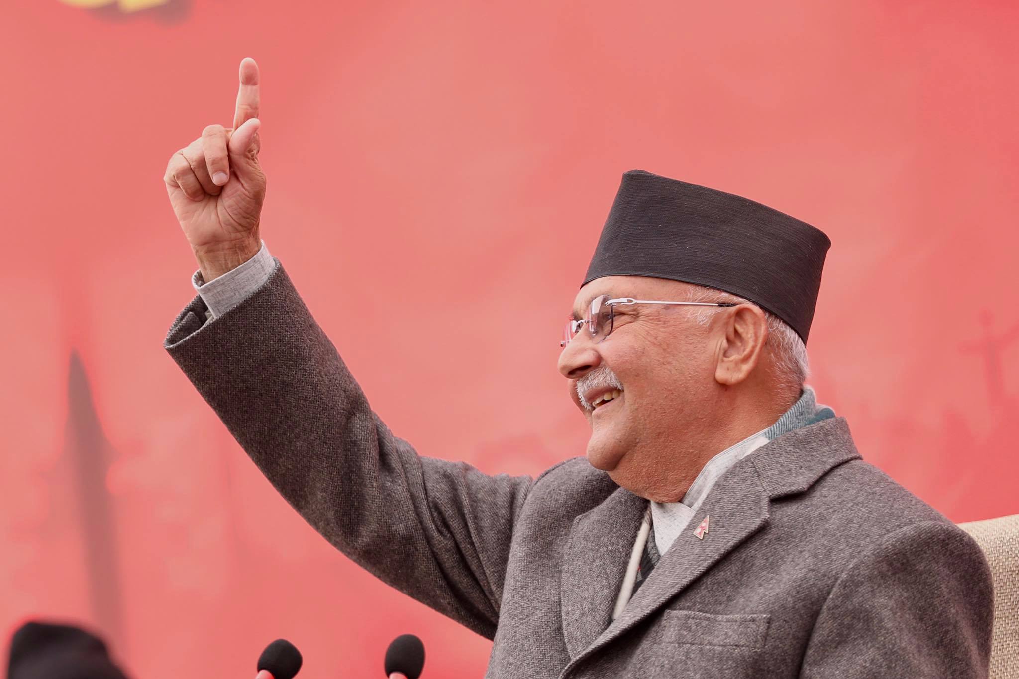 ओलीमाथि गाली नै गाली
