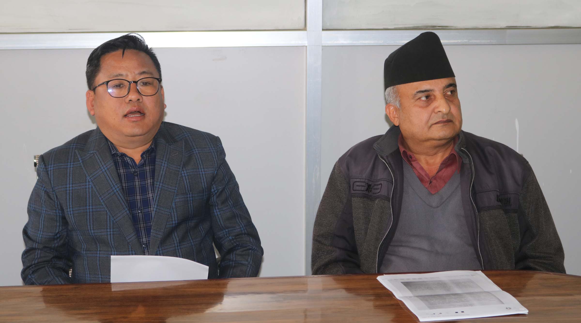 प्रदेश १ : अल्पमतमा परेका मुख्यमन्त्रीलाई महत्त्वपूर्ण निर्णय नगर्न पत्राचार