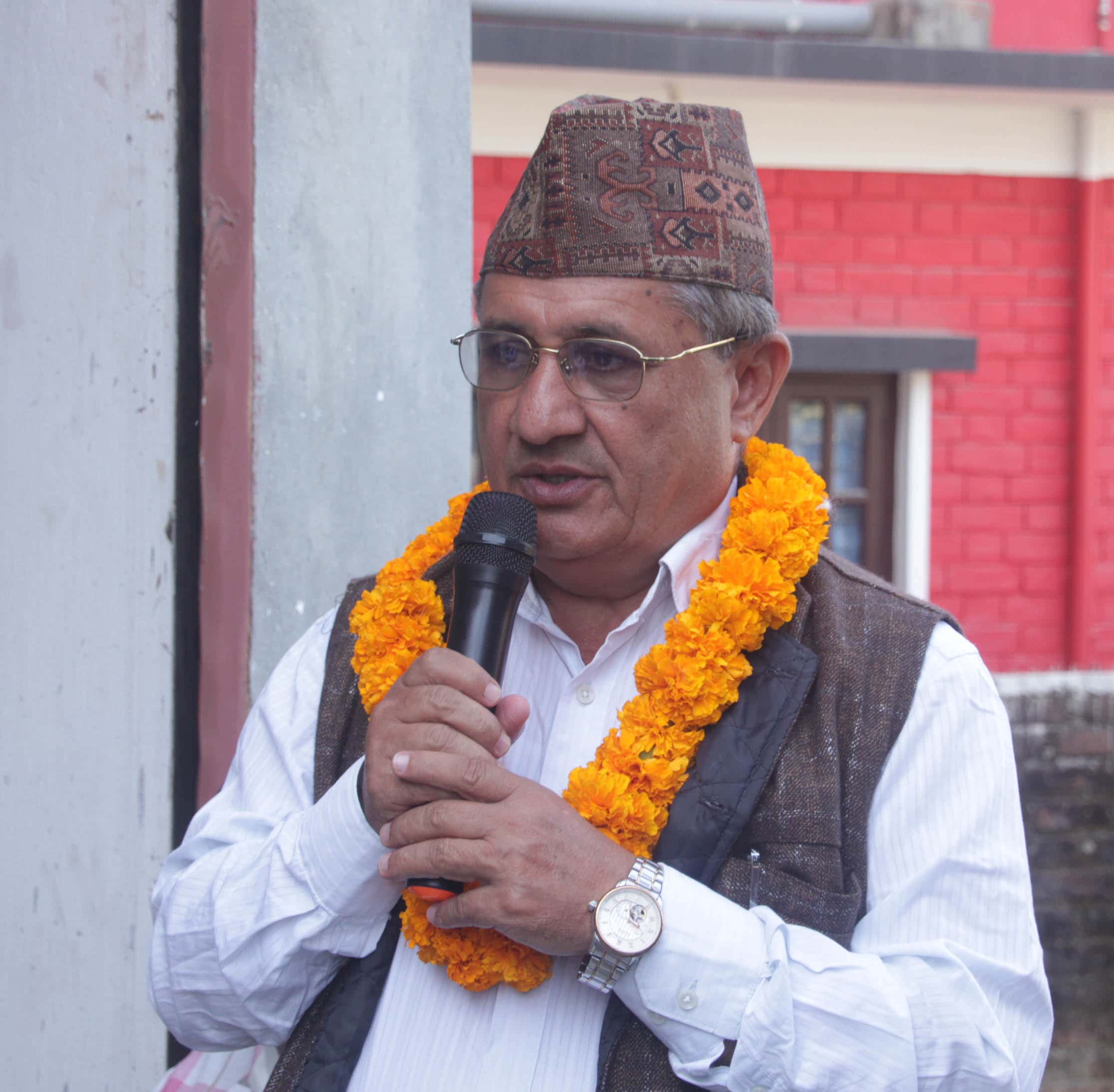 प्रदेश १ नेकपा संसदीय दलको नेतामा आचार्य