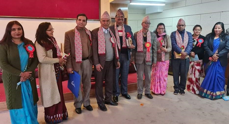 ‘पञ्चरत्न’ बाछिटासंग्रह र ‘नवमाधुरी’ बाछिटा विशेषांक विमोचित