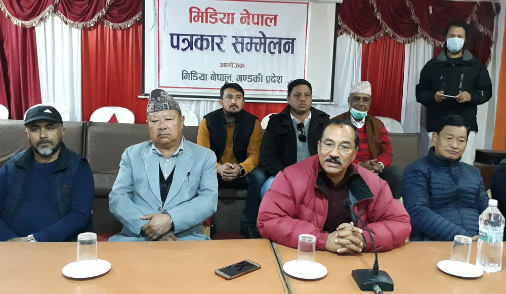 एजेन्डा स्थापित गर्न ताजा जनादेश आवश्यक : कमल थापा