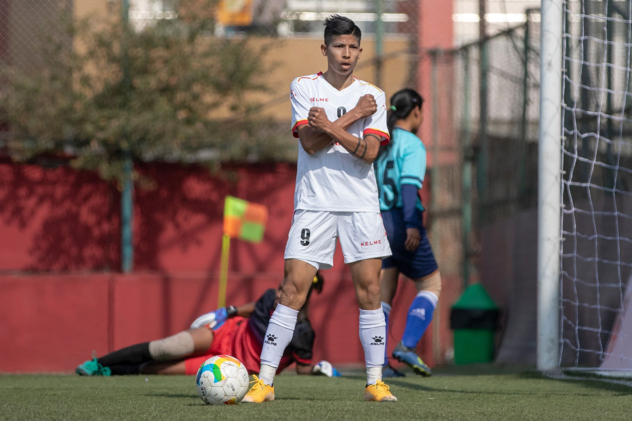 सावित्राको ह्याट्रिकमा एपीएफको सानदार जित