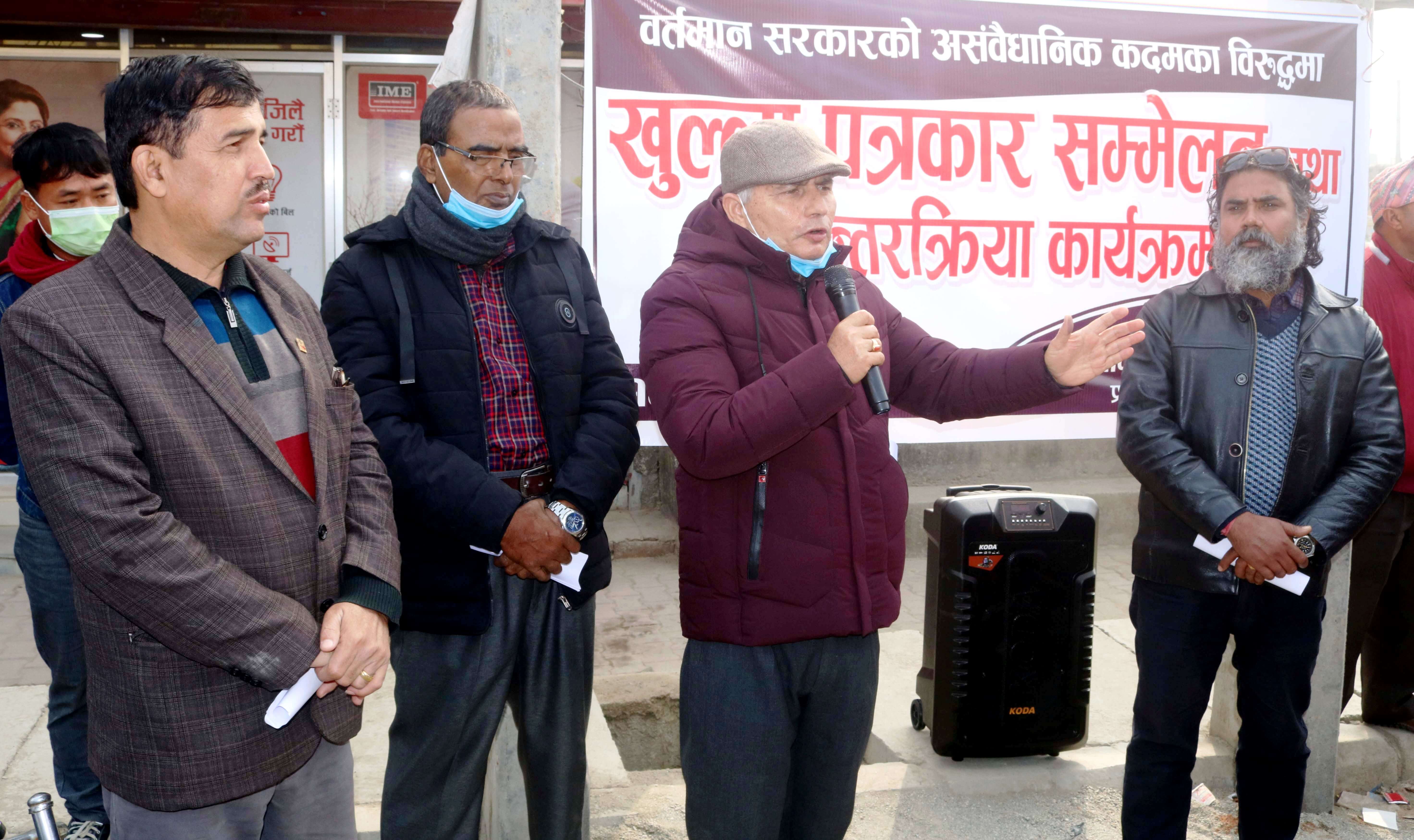 ‘ओलीमा सरकार हैन, गुट चलाउने योग्यता देखियो’