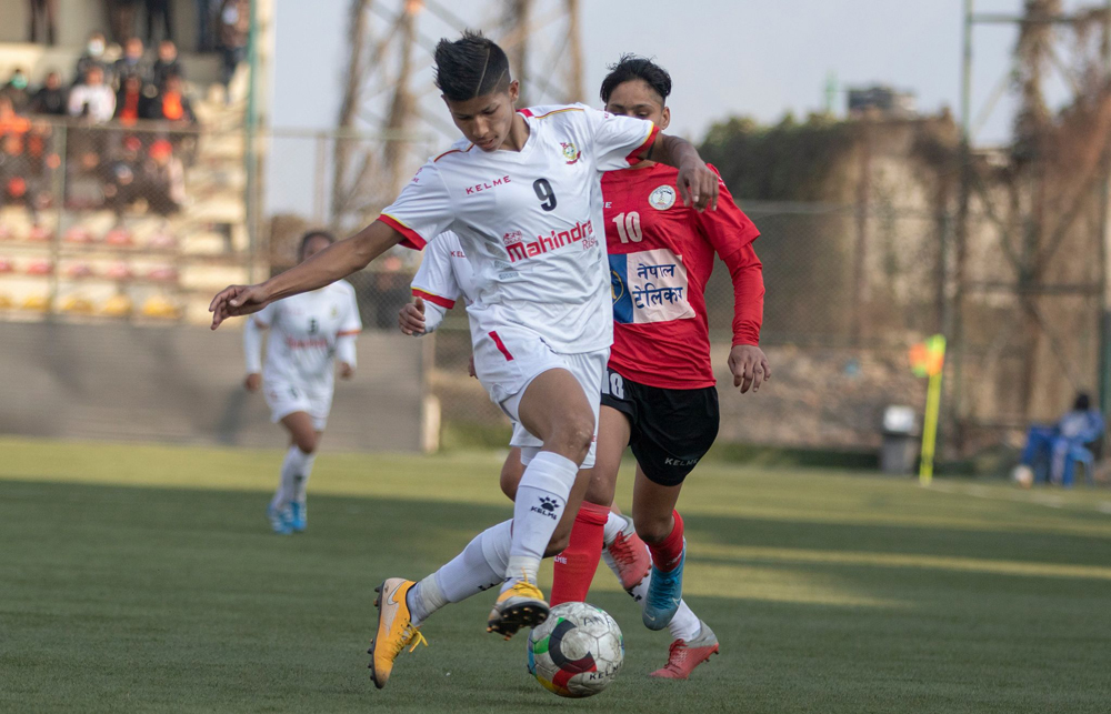 सावित्राको ह्याट्रिकले दिलायो शीर्षस्थानको एपीएफलाई ७ अंकको अग्रता