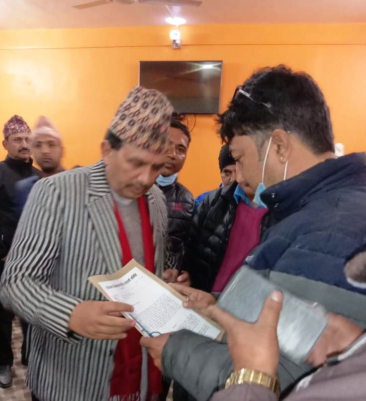 मुआब्जाको माग गर्दै पीडितद्वारा वडाध्यक्षदेखि मन्त्रीसम्मको ध्यानाकर्षण 