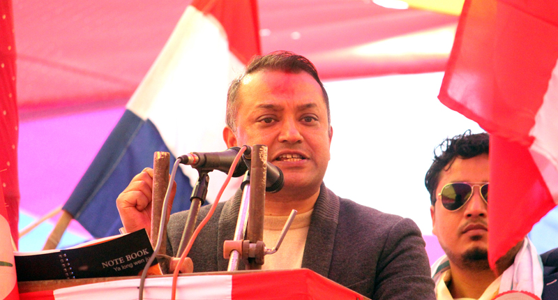 मधेशको नाम भजाउनेहरु अहिले चोखिन पाइँदैन : गगन थापा