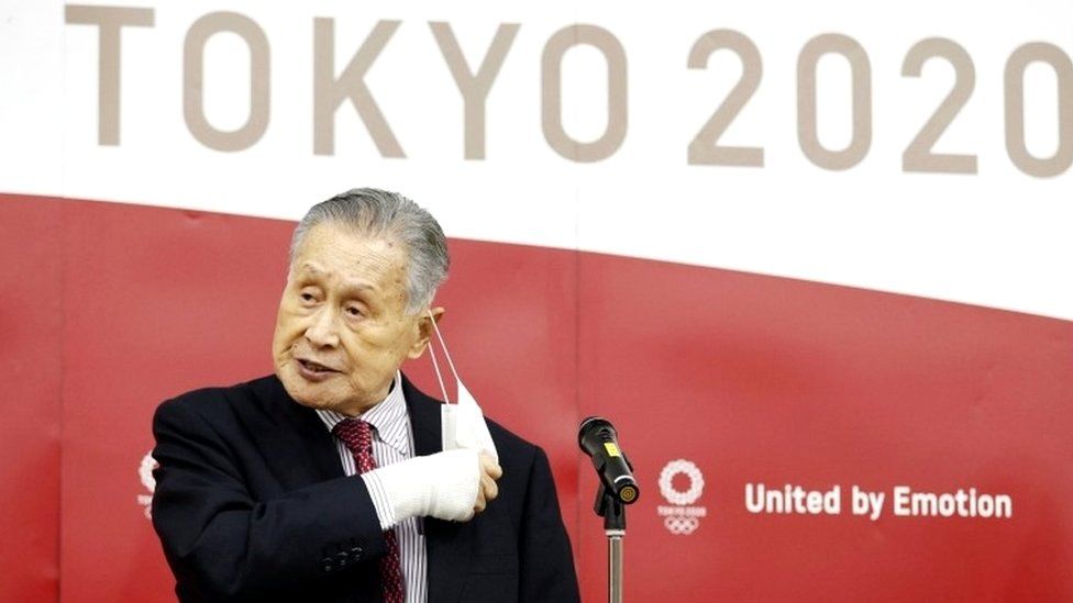 महिला धेरै बोल्छन् भन्ने टोक्यो ओलम्पिक कमिटीका अध्यक्षले दिए राजीनामा 