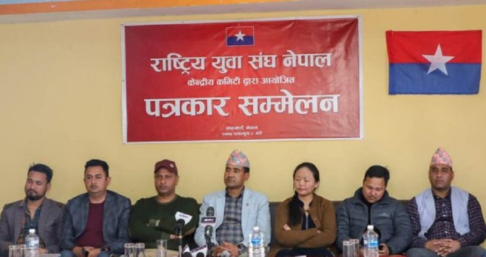 नेकपाको साइबर सेना : मिडियादेखि स्तम्भकारको प्रतिकार गर्ने 