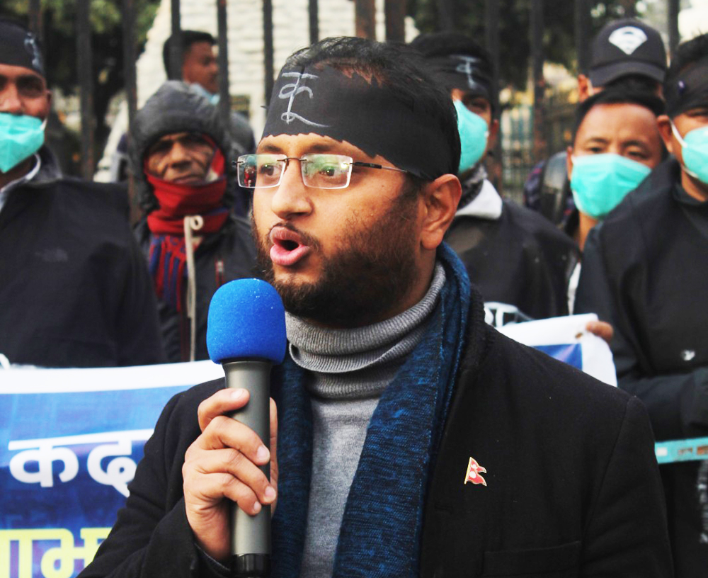 मिलन पाण्डे भन्छन्- प्रधानमन्त्री ओलीले नागरिकसँग माफी माग्दै राजीनामा दिनुपर्छ