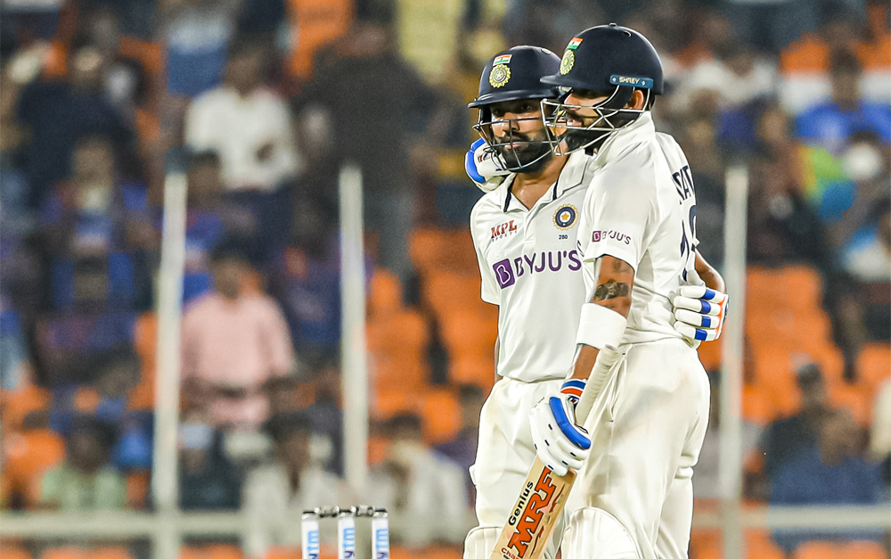 पहिलो इनिङ : सस्तैमा समेटिए इङ्ल्यान्ड र इन्डिया