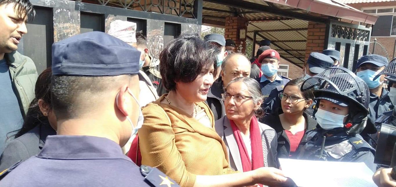 कोमल वलीको गुनासो- भीम रावलको पर्चा थमाएर षड्यन्त्र गरियो
