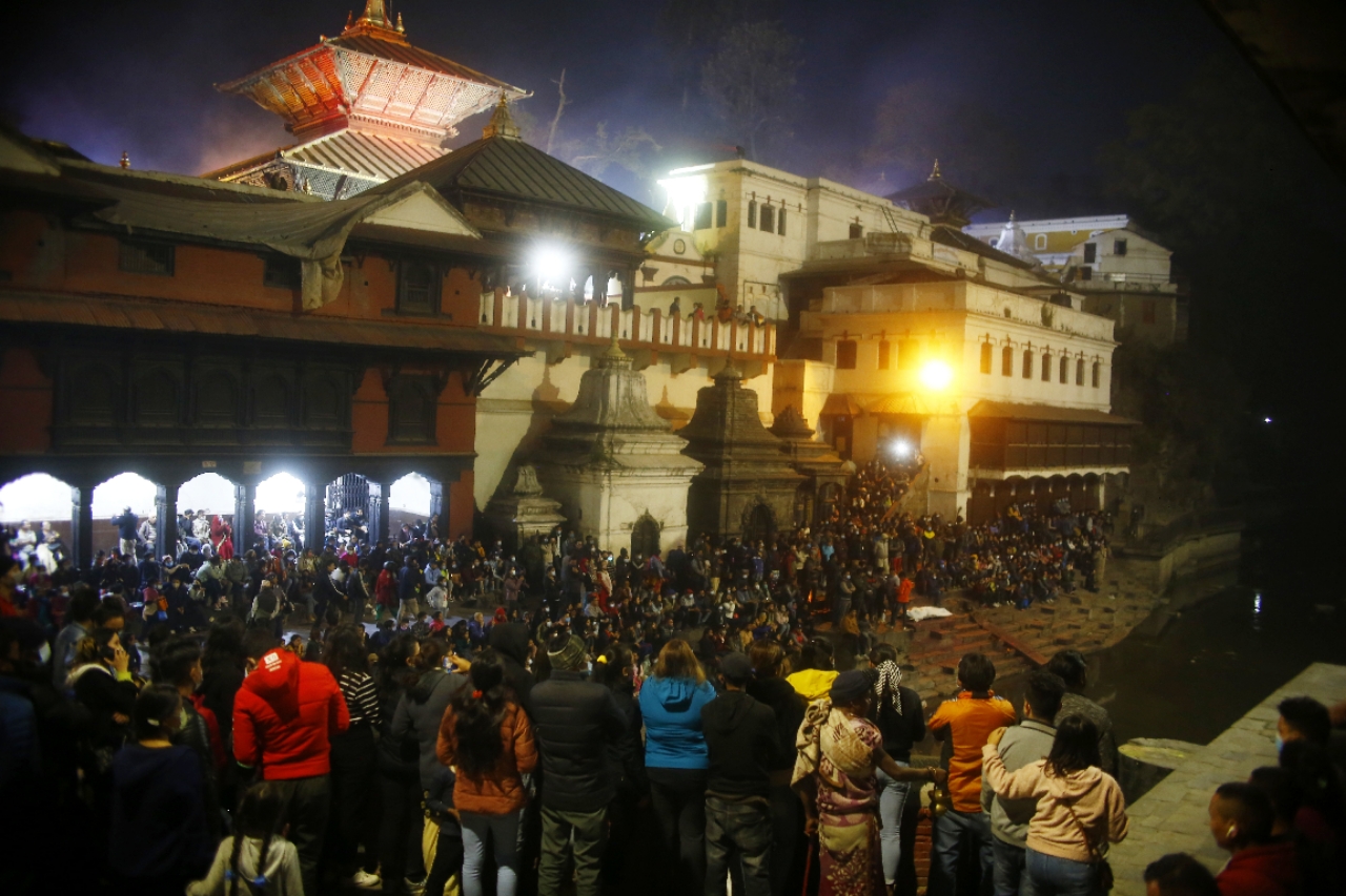 महाशिवरात्रिका लागि सजाइयो पशुपति (तस्बिरहरू) 