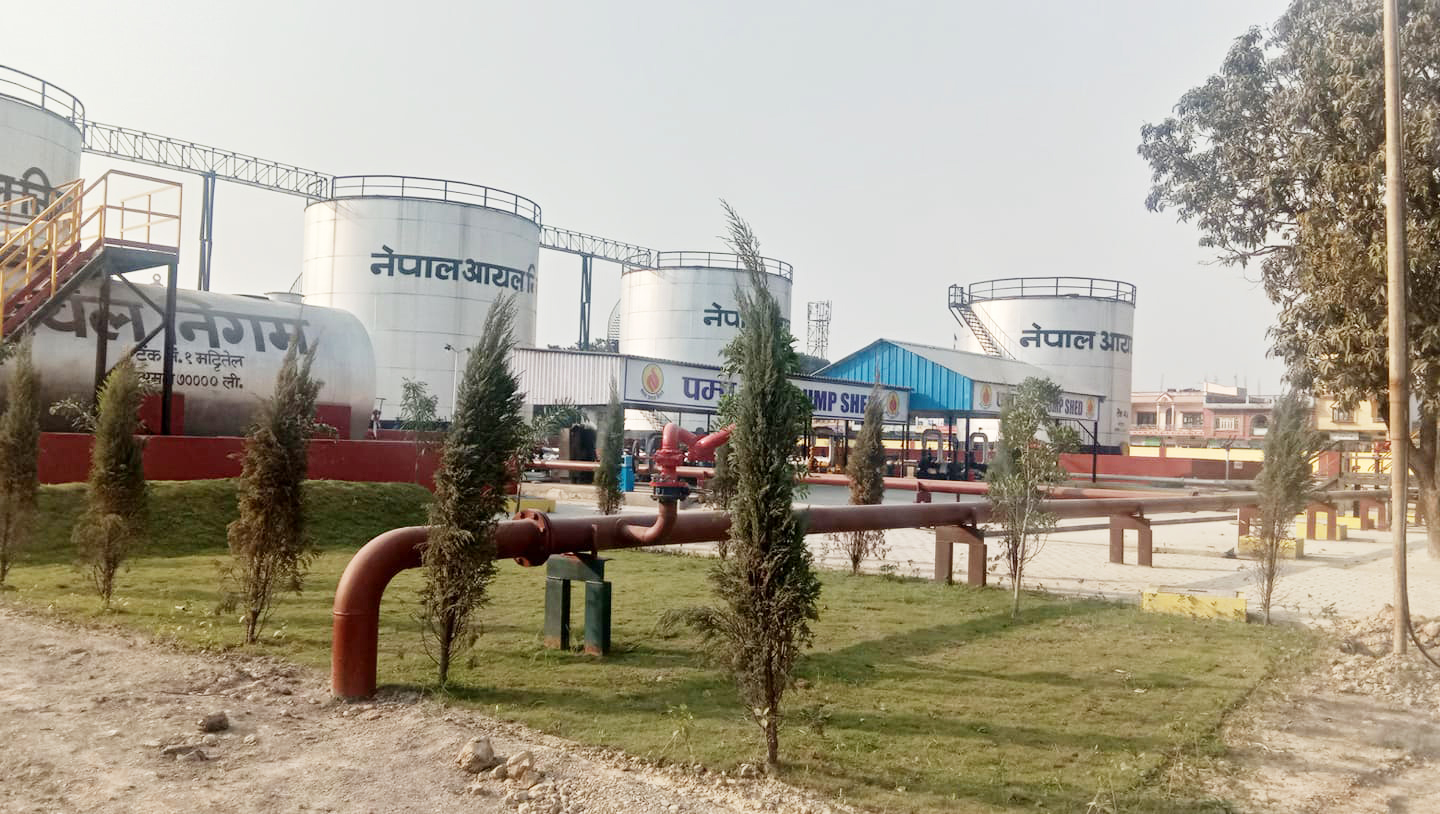 आयल निगमको भैरहवा डिपोमा २०० ट्यांकर अटाउने पार्किङ, पेट्रोल भण्डारण क्षमता पनि बढाइँदै
