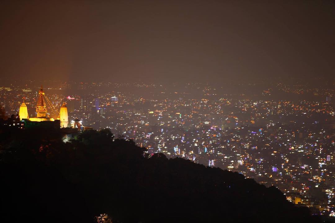 गुम्दै छ अँधेरी रात, बेलैमा सचेत होऔं