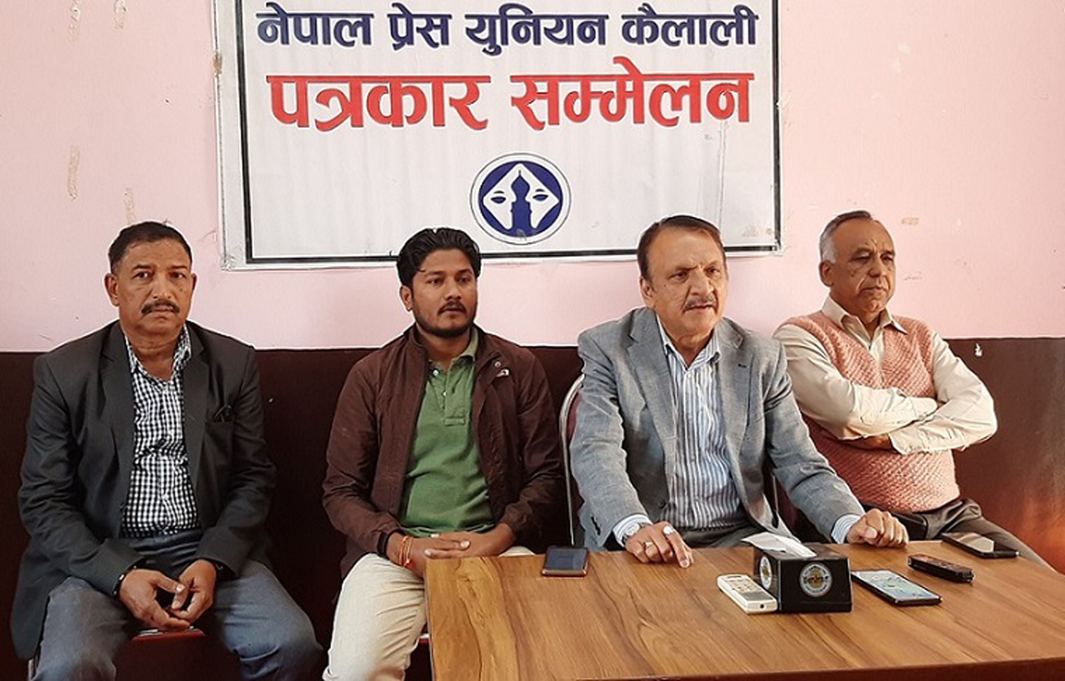 सरकारको नेतृत्वबाहेक कांग्रेसले अरु सोच्दैन : डा महत