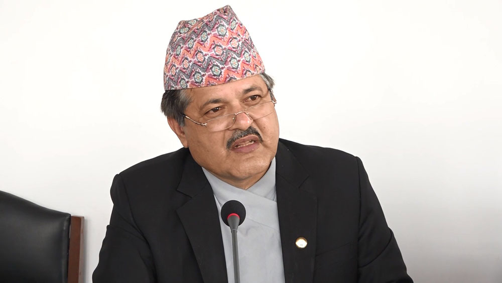 दलीय व्यवस्थामा अर्को पार्टीका सांसद चोरेर प्रधानमन्त्री दाबी गर्न मिल्दैन : वरिष्ठ अधिवक्ता खरेल